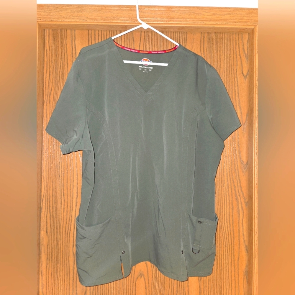 Dickies Women's Short Sleeve Top - Olive